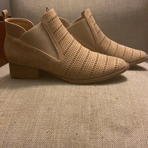 Restricted Booted Heels - Picture 2 of 3